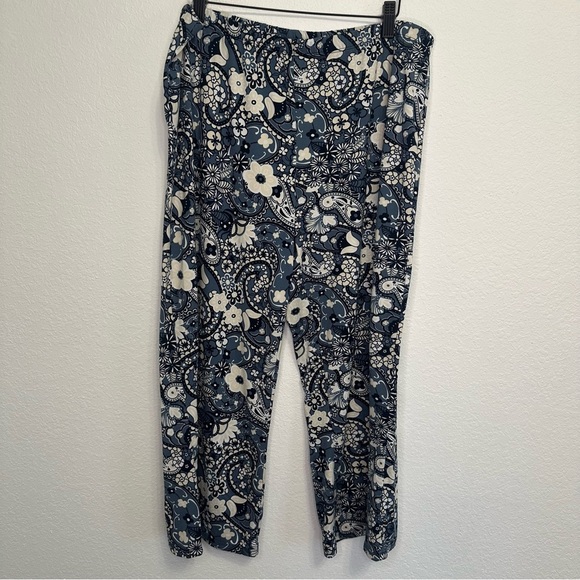 Anybody Women’s 2-Piece Pajama Set Blue Paisley Tank Top (XL)Matching Pants (L) - Picture 5 of 8